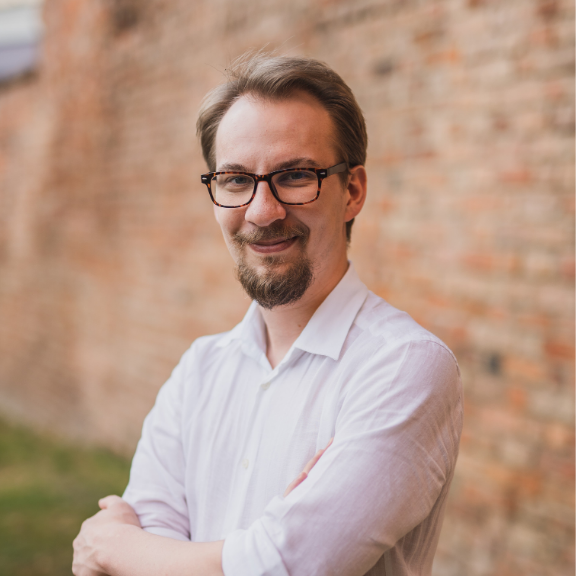 dr Kamil Janowicz 